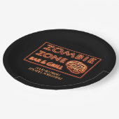 Grappig Halloween zombie eten zo vers Papieren Bordje (Gekanteld)