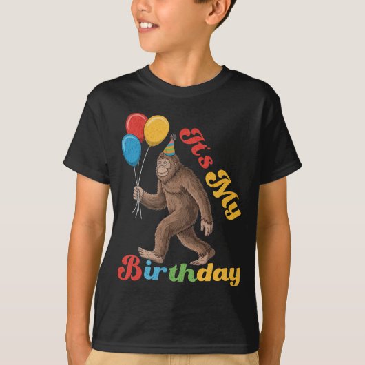 Grappig Het is mijn verjaardag Bigfoot Sasquatch P T-shirt (Voorkant)