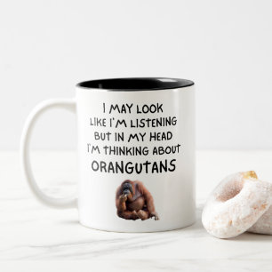 Grappig, ik denk aan orang-oetans, primaat liefheb tweekleurige koffiemok