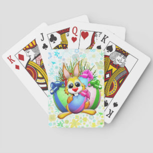 Grappig konijn bijt in een paasei pokerkaarten