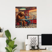 Grappig Man en Beer bij Retro Diner Poster (Thuiskantoor)