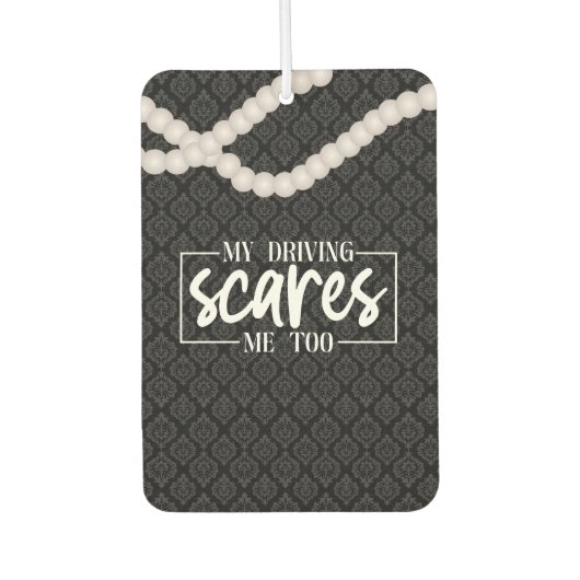 Grappig meisje citeert parels zwarte auto luchtverfrisser (Voorkant)