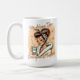 Grappig Meisje Tijdens Koffietijd 's Ochtends Koffiemok
