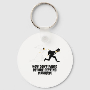 Grappig ontwerp _ Bruid achtervolgt bruidegom _ Ge Sleutelhanger