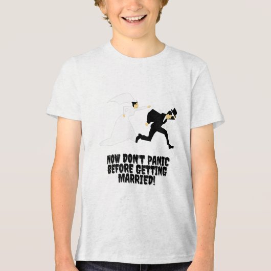 Grappig ontwerp _ Bruid achtervolgt bruidegom _ Ge Tri-Blend Shirt (Voorkant)