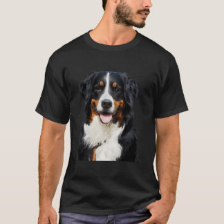Grappig portret van Berner Sennenhond voor Kerstmi T-shirt