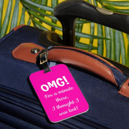 Grappig roze OMG bagagelabel (Voorkant Insitu 1)