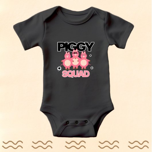 Grappig roze piggy squad romper
