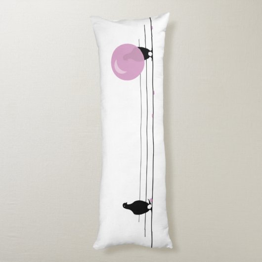 Grappig Schattige Roze Bubble Gum Vogels Op Een Dr Lichaamskussen (Achterkant (Verticaal))