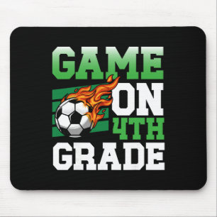 Grappig spel op voetbal voor 4e klas sport terug n muismat
