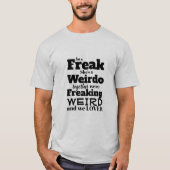 Grappig T-shirt dat ik een freak ben... ze is een  (Voorkant)