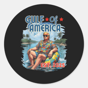 Grappig Trump Shirt Golf van Amerika EST 2025 Ronde Sticker