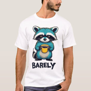 Grappig Wasbeer Coffee Typography T-Shirt - Naauwe