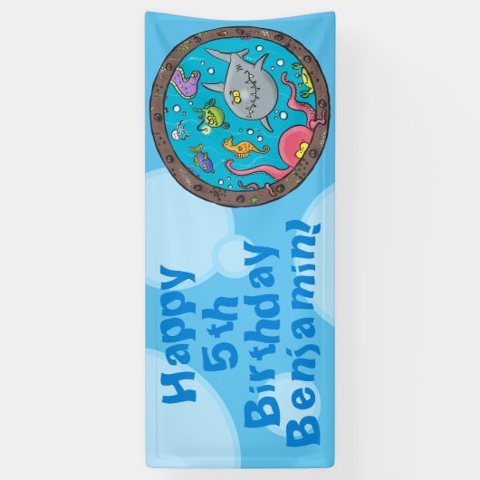 Grappig zee dat de cartoon onder water vervalt spandoek (Verticaal)