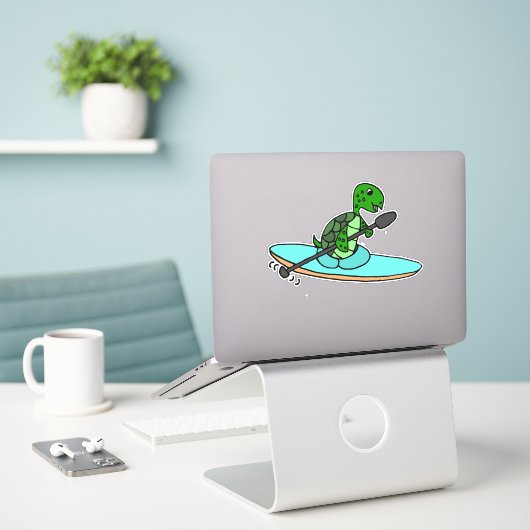 Grappig Zee schildpad kajakken Sticker (Laptop op bureau)