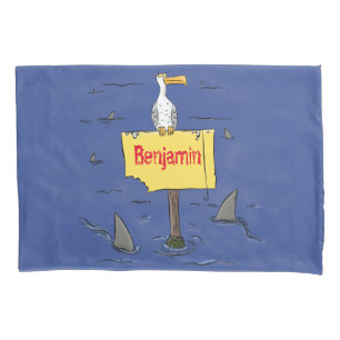 Grappig zee vogel omringd door cartoon van haaien kussensloop