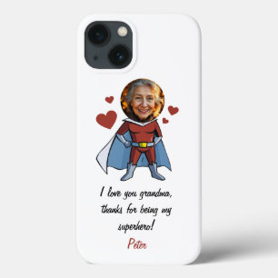 Grappig Zwart & Maroon Cartoon Superheld Oma iPhone 13 Hoesje