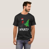 Grappig zwarte kerstboom boven kat wat t-shirt (Voorkant volledig)
