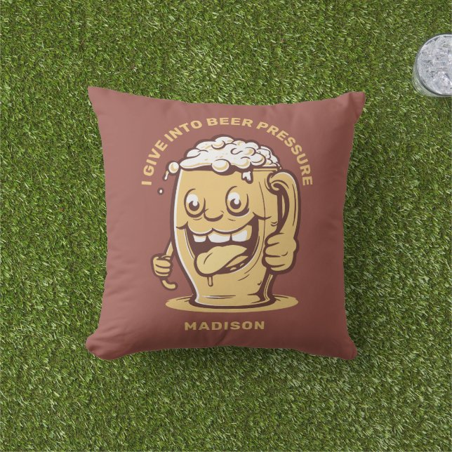 Grappige aangepaste naam & tekst bier buitenkussen (Gras)
