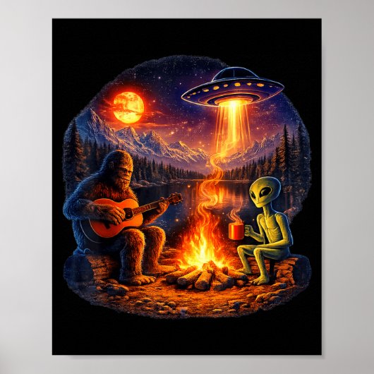 Grappige Alien en Bigfoot Kampvuur Maan UFO Poster (Voorkant)