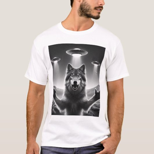 Grappige Alien Wolf UFO Wolf Selfie met UFO's T-shirt (Voorkant)