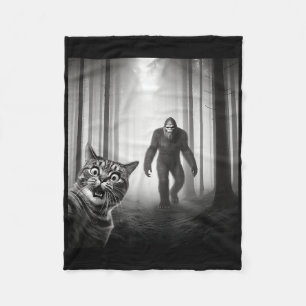 Grappige angstige kat selfie met Sasquatch Bigfoot Fleece Deken