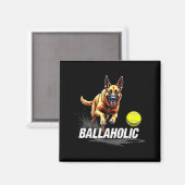 Grappige balverslaafde Belgische herdershond jaagt Magneet (Voorkant / Achterkant)