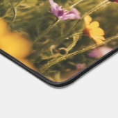 Grappige Beagle dragen zonnebril in een weide Bureaumat (Hoek)