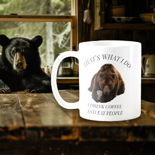 Grappige beer die koffie drinkt zegt koffiemok