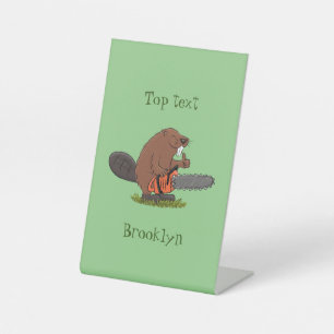 Grappige bever met kettingzaag cartoon humor reclamebord met voetstuk