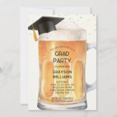 Grappige Bier Graduation Party Uitnodiging (Voorkant)