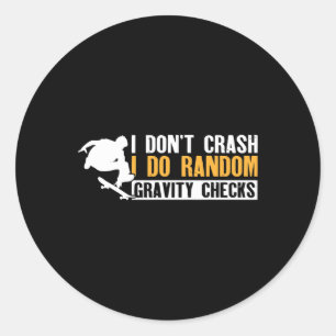 Grappige blessures van skateboardende jongens ronde sticker