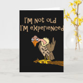 Grappige Buzzard zegt dat ik niet oud ben Ik ben E Kaart (Gele Bloem)