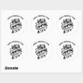 Grappige campingcrew slogan camper vrienden ronde sticker (Vel)