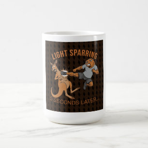 Grappige Capybara vs Kangoeroe Licht Sparring MMA Koffiemok