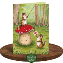 Grappige Chipmunks spelen Toadstool Happy Birthday
