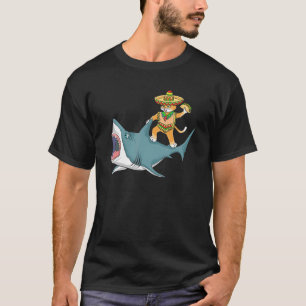 Grappige Cinco De Mayo kat - Kat rijdt op een haai T-shirt