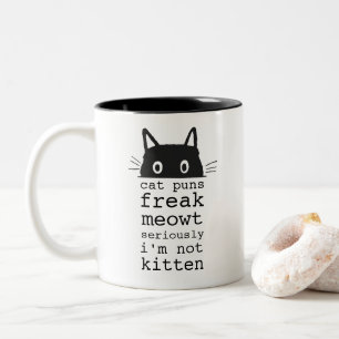 Grappige Eenvoudige Katten Puns Freak Meowt Tweekleurige Koffiemok