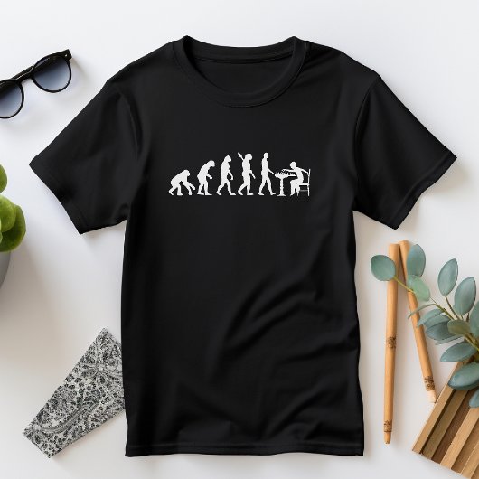 Grappige evolutie van man spelen schaakstrategiesp t-shirt