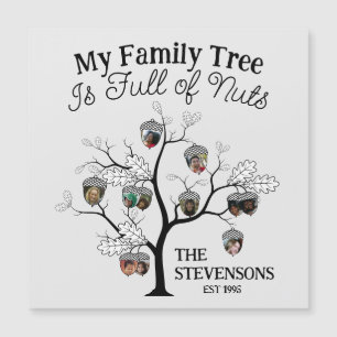 Grappige foto Family Tree is vol met noten kerst