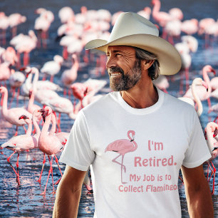 Grappige gazonflamingo-pensioen t-shirt