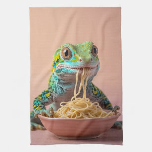 Grappige gekko eten spaghetti theedoek