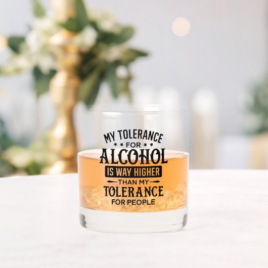 Grappige gepersonaliseerde naam houding persoonlij whisky glas (Insitu (Huwelijk))