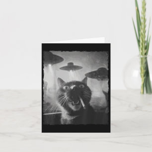 Grappige Grafische Kat die Ufos Rookt Grappig  Kaart
