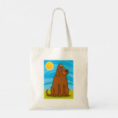 Grappige grote bruine hond die in de zon zit tote bag (Achterkant)