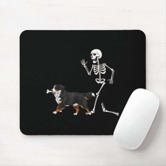 Grappige Halloween Berner Sennenhond en skelet Muismat (Met muis)