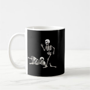 Grappige Halloween Keeshond En Skelet Koffiemok