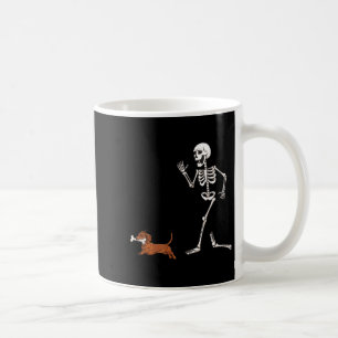 Grappige Halloween teckel en skelet Koffiemok