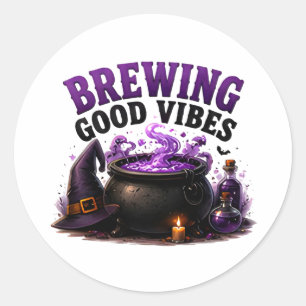 ✨ Grappige Heks Brouwt Halloween Spreuk 🧙 Ronde Sticker