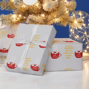 Grappige hete chocolademelk en vakantiepret festie cadeaupapier